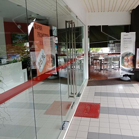 Hotel Zamburger Bukit Segar Cheras Ngoại thất bức ảnh
