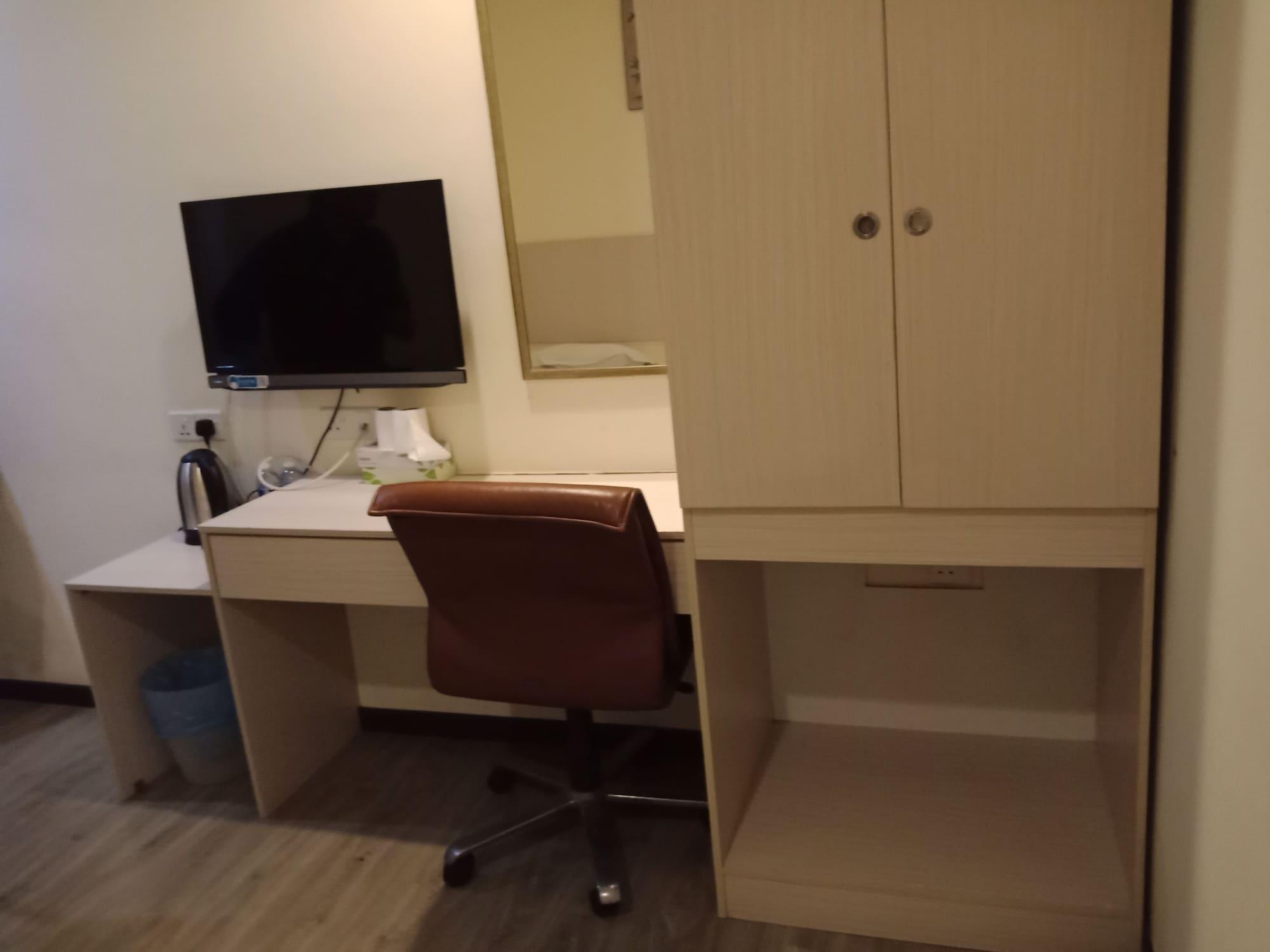 Hotel Zamburger Bukit Segar Cheras Ngoại thất bức ảnh