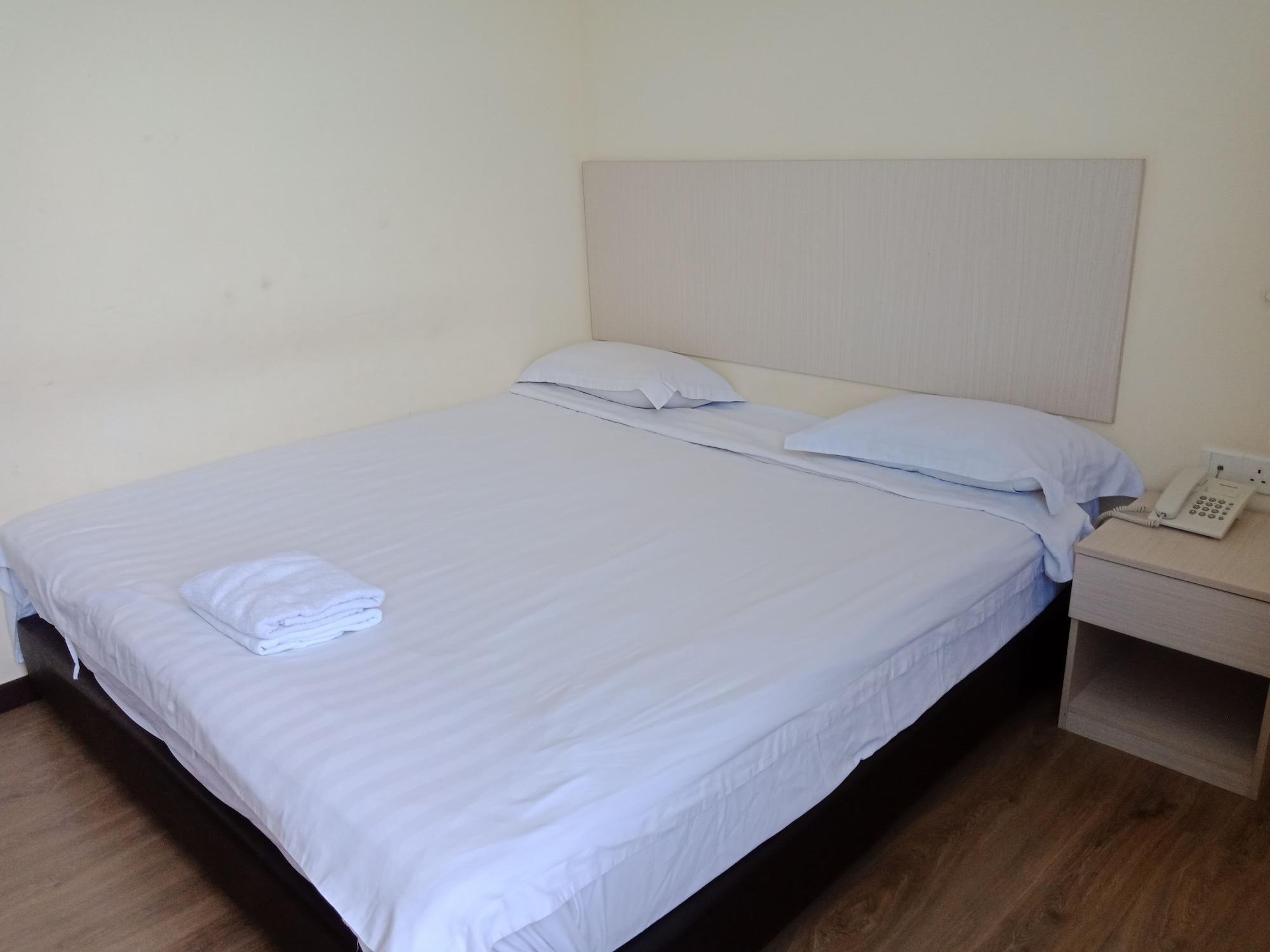 Hotel Zamburger Bukit Segar Cheras Ngoại thất bức ảnh