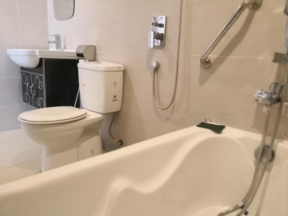 Hotel Zamburger Bukit Segar Cheras Ngoại thất bức ảnh