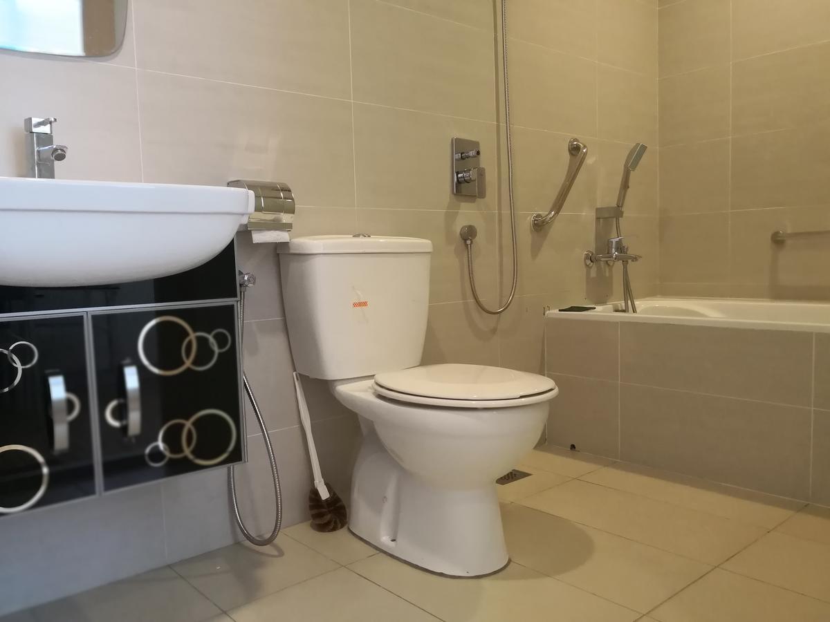 Hotel Zamburger Bukit Segar Cheras Ngoại thất bức ảnh